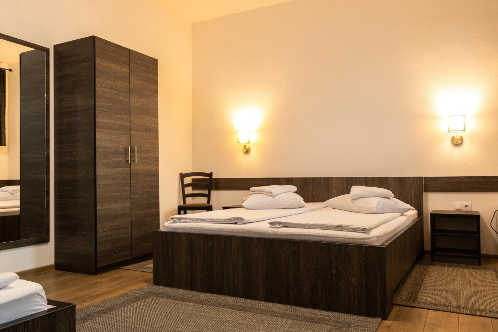 Hotel Tranzit Odorheiu Secuiesc Exteriör bild