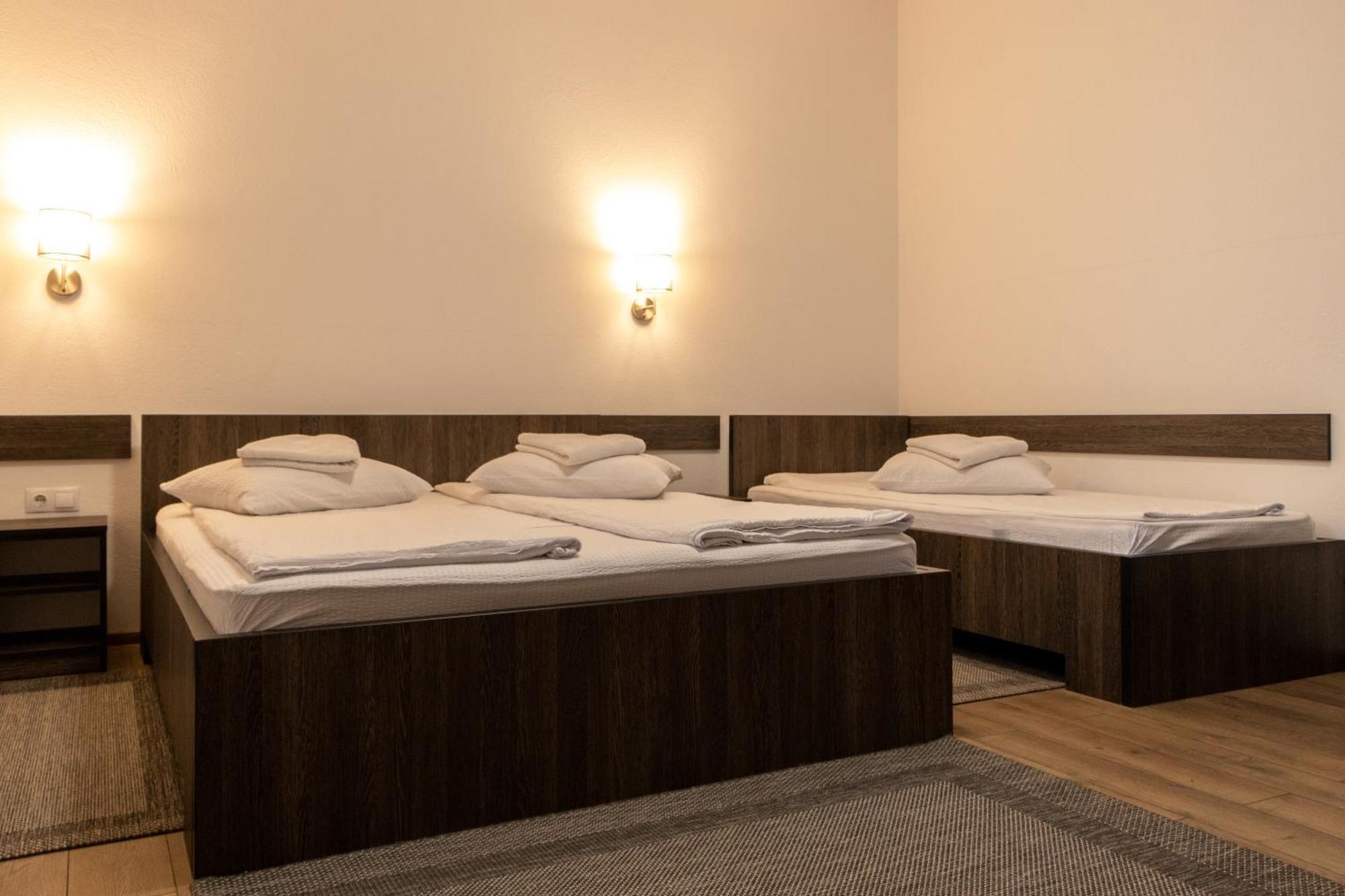 Hotel Tranzit Odorheiu Secuiesc Exteriör bild