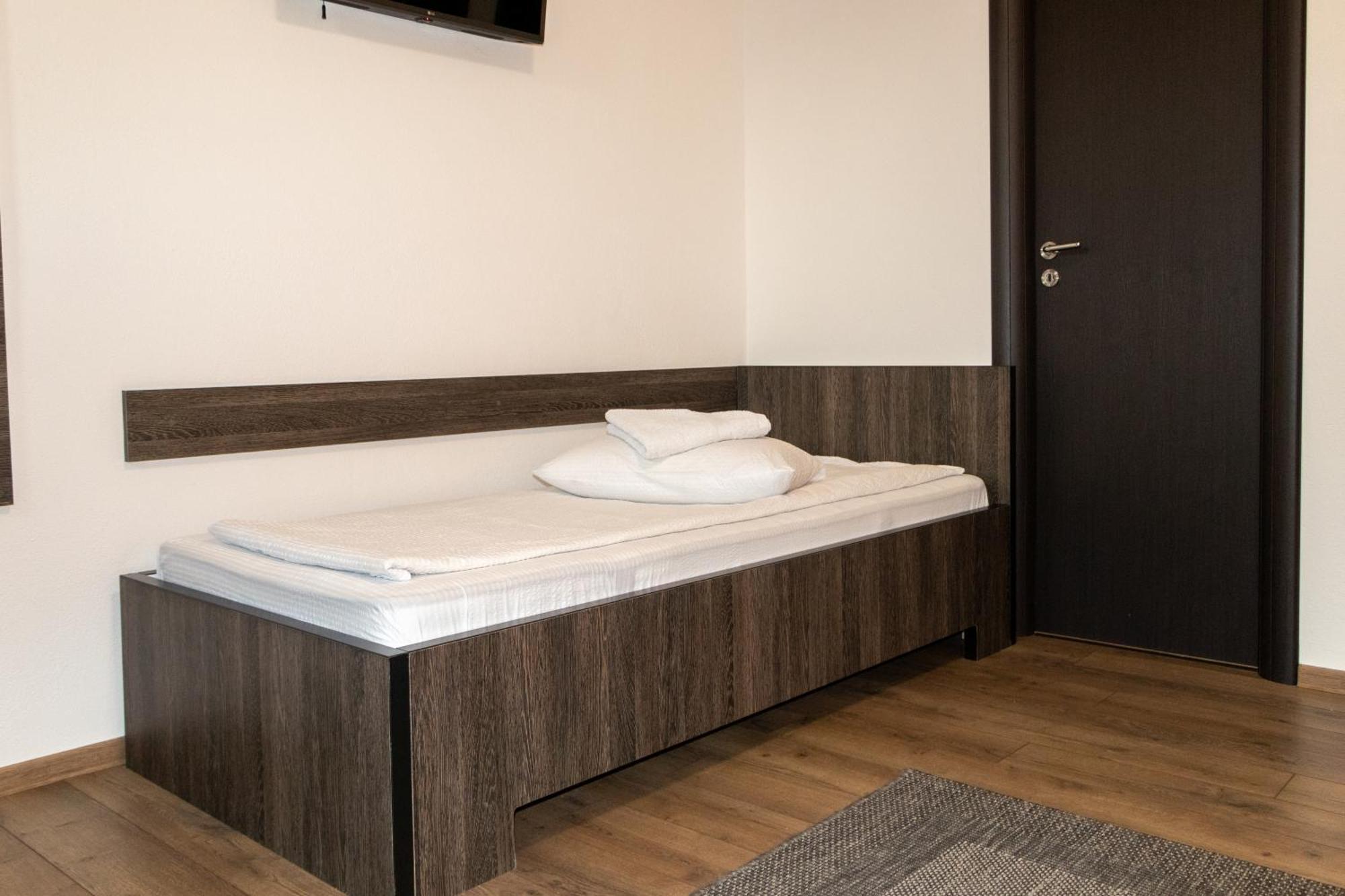 Hotel Tranzit Odorheiu Secuiesc Exteriör bild